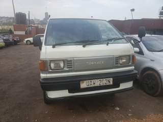 A picture of For sell town ace 20M vitz 10 5