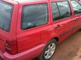 A picture of Golf 3 wagon with very low mileage and lagos cleared