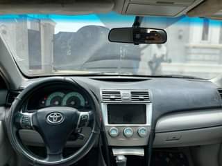 A picture of 2009 TOYOTA CAMRY SE