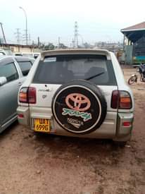A picture of Toyota rav4