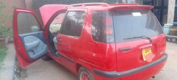 A picture of TOYOTA RAUM ORDINARY UAP