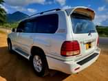 A picture of TOYOTA LAND CRUISER
