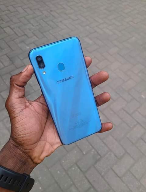 samsung a30s