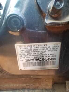 A picture of Honda Pilot 2003 Engine and gear are working perfectly Ac