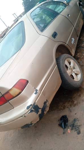 A picture of Toyota Camry pencil Engine and gear perfect ac need attention