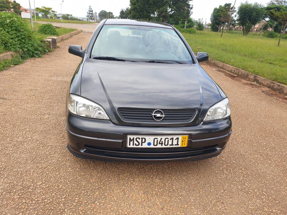 A picture of Sharp opel astra