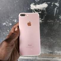 A picture of iPhone 7 Plus 32gb bei 210 000 0655695769 finger NO