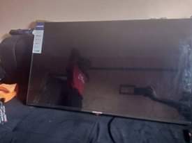 A picture of Global Star smart android 43 inch in good condition