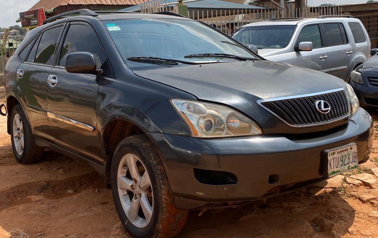 A picture of 2006 Lexus rx 330