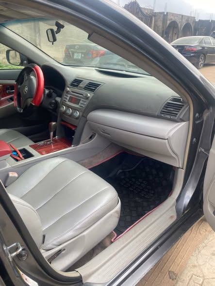 A picture of Camry xle 09