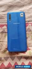A picture of Samsung a50 128 gb for sell clean condition 0755786620 0755786620