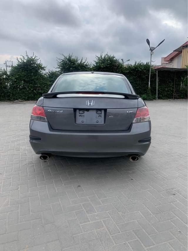 A picture of Honda accord 2009 model