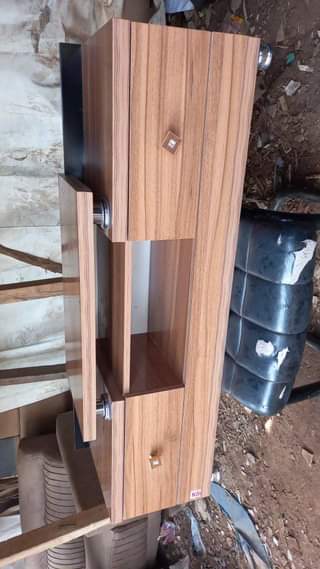 A picture of Tv stand Price 30k Location nyanya 07032889680