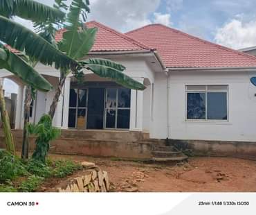 A picture of A beautiful 4 bedrooms house for sale in Kira parliamentary
