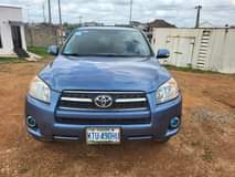 A picture of Tokunbo standard 2010 11 Toyota Rav4