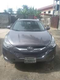 A picture of NEATLY USED FIRST BODY HYUNDAI Is35 Sound engine Smooth Gear