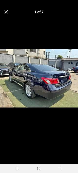 A picture of ES350 lexus 2007model registered