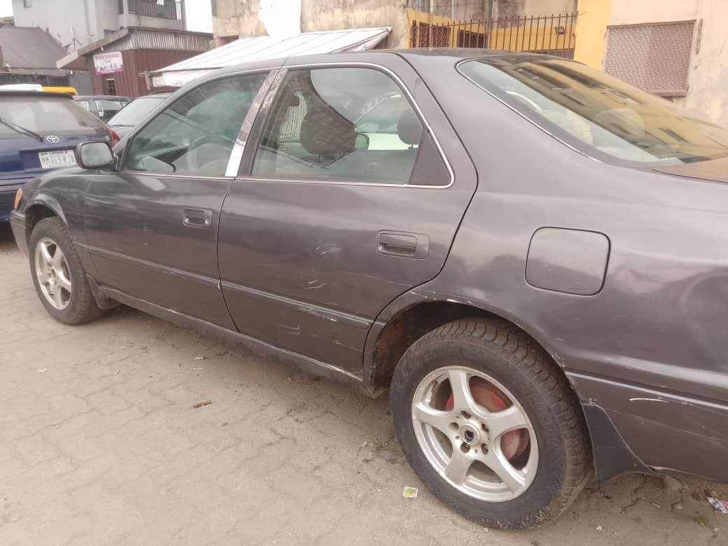 A picture of TOYOTA CAMRY TINY LIGHT 3
