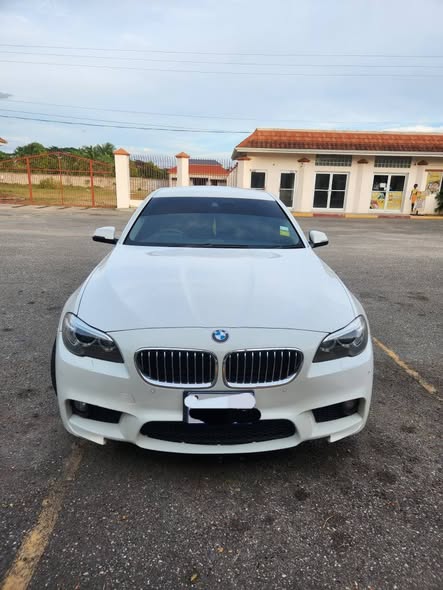 bmw 523i