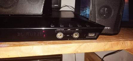 A picture of SONY HOME THEATRE