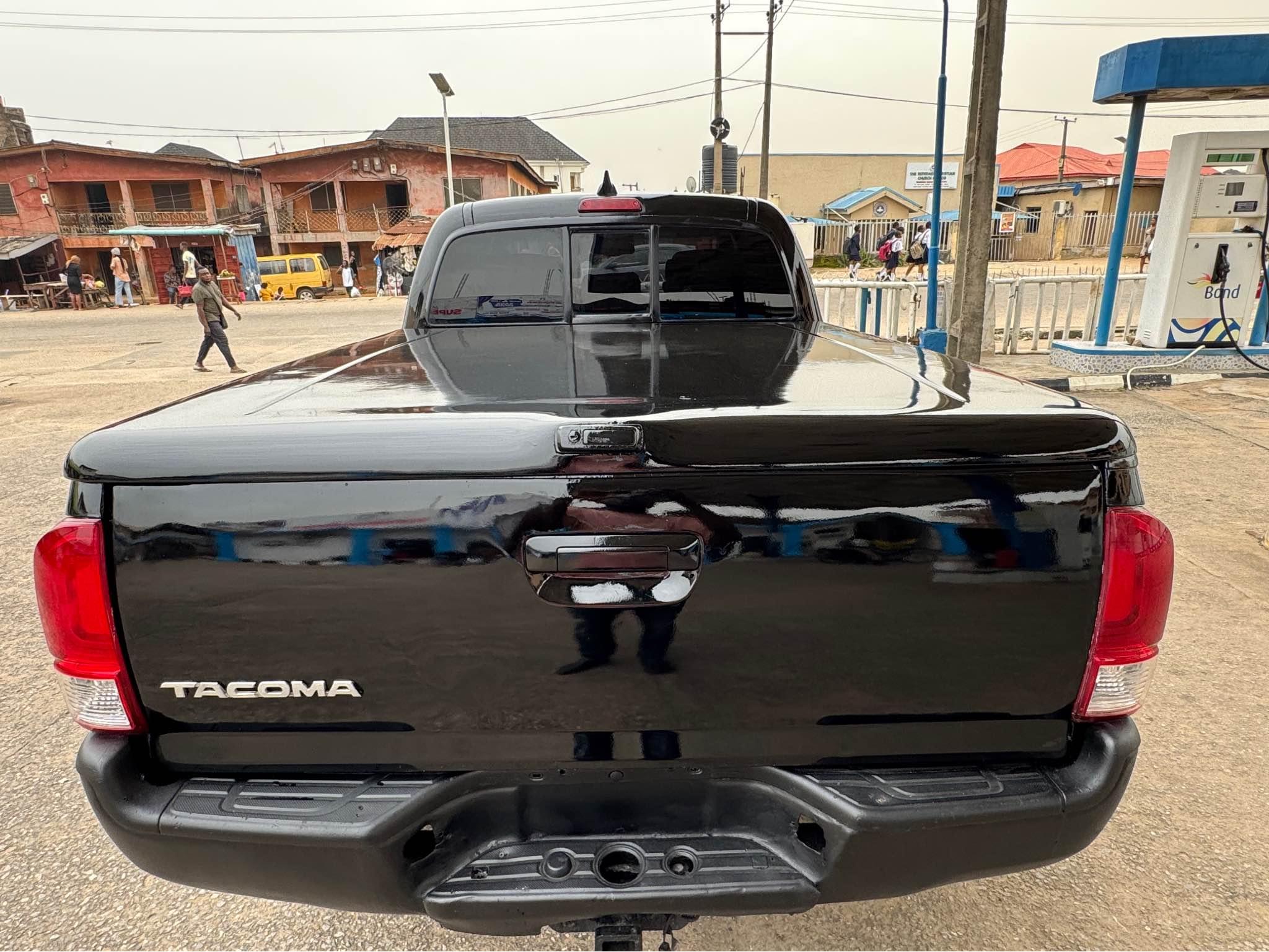 A picture of 2010 Toyota Tacoma upgraded to 2016 08039538695