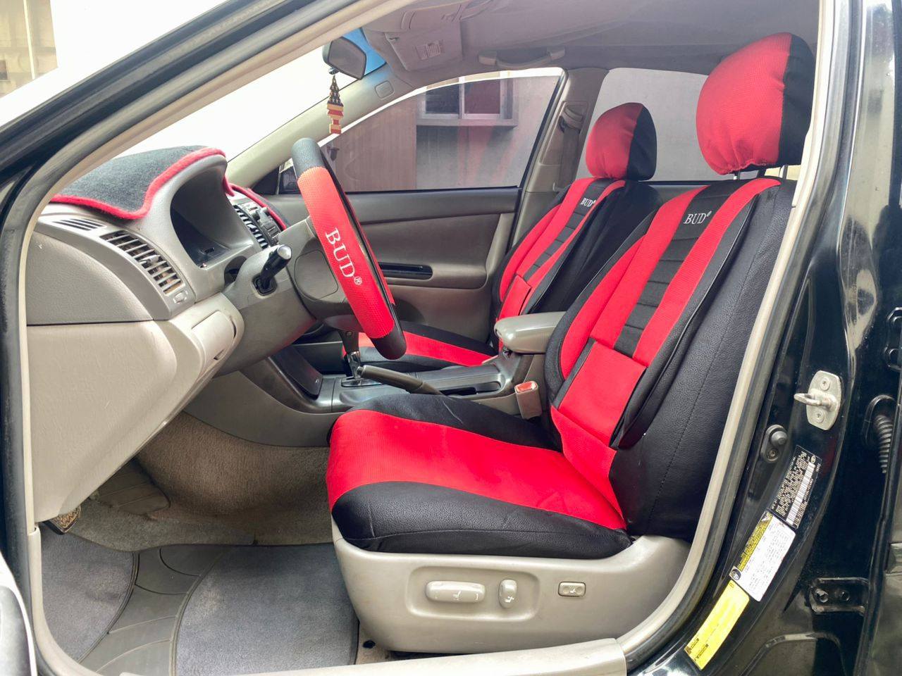 A picture of Very sharp Toyota Camry 2006 with sound engine ac neat