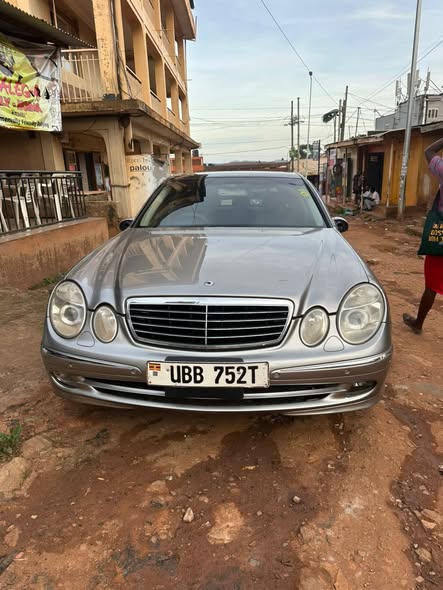 A picture of Car