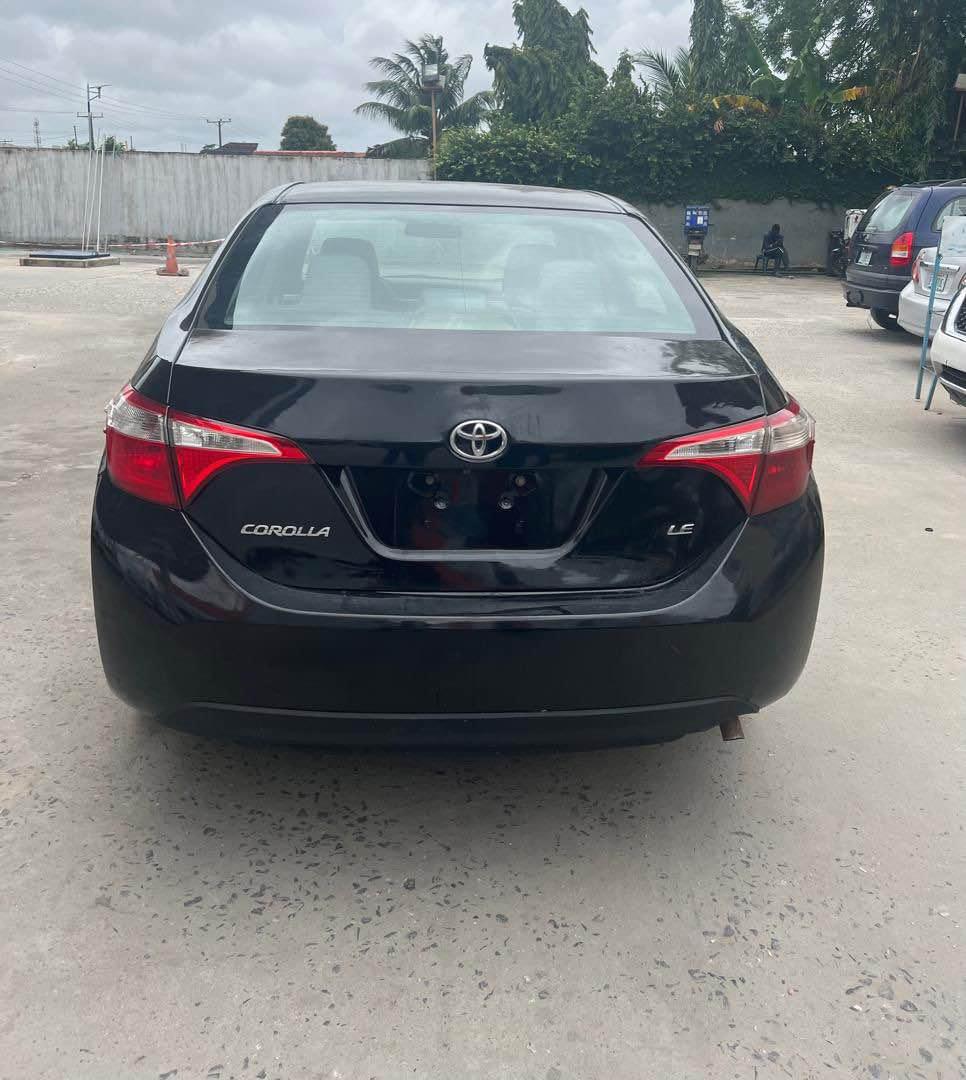 A picture of Toyota Corolla 2016