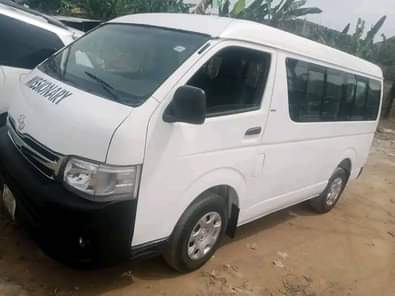 A picture of BELGIUM GRADE TOYOTA HUMMER SHARP ENGINE PRICE 8 5m LOCATION