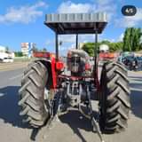 A picture of Tractor mpya