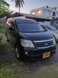 A picture of NOAH VOXY GARI KALI HAINA SHIDA YOYOTE PRICE 8 8ML