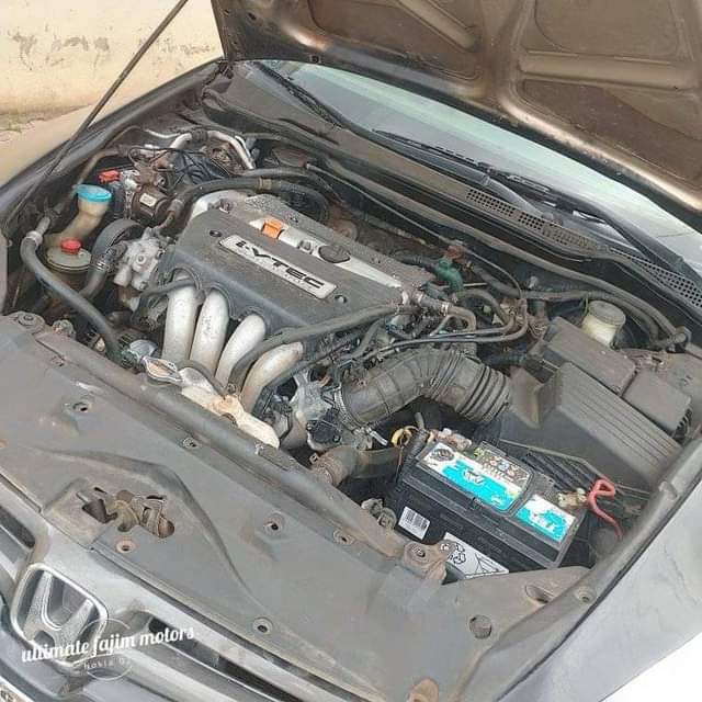 A picture of 2004 Honda EOD 2.2