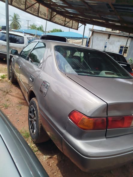 A picture of 2002 Toyota 2 2camry