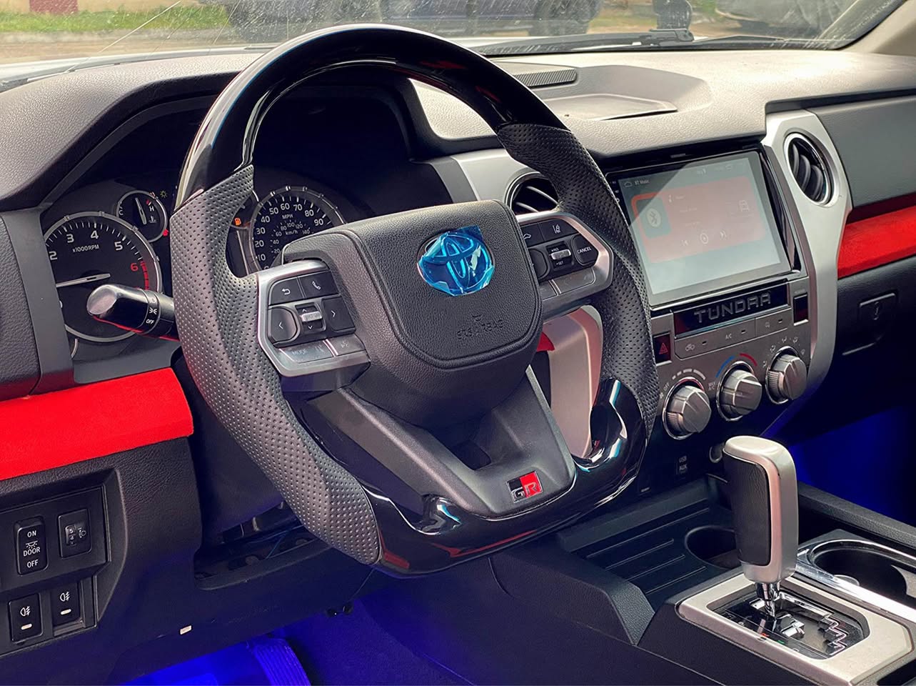 A picture of Toyota Tundra truck