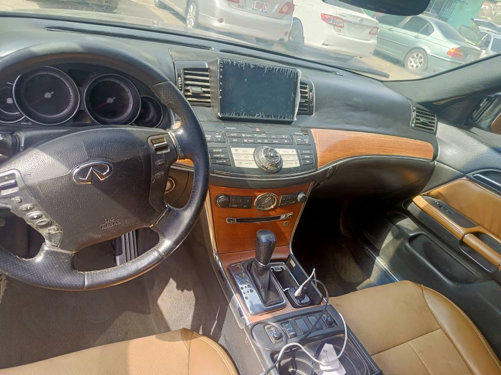 A picture of Infinity M35