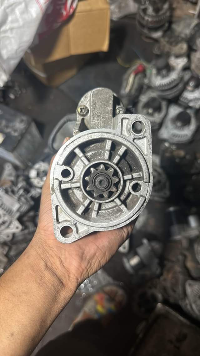 A picture of Used new car AC compressor