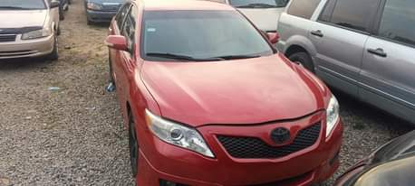 A picture of Toyota Camry 2010 with venza engine