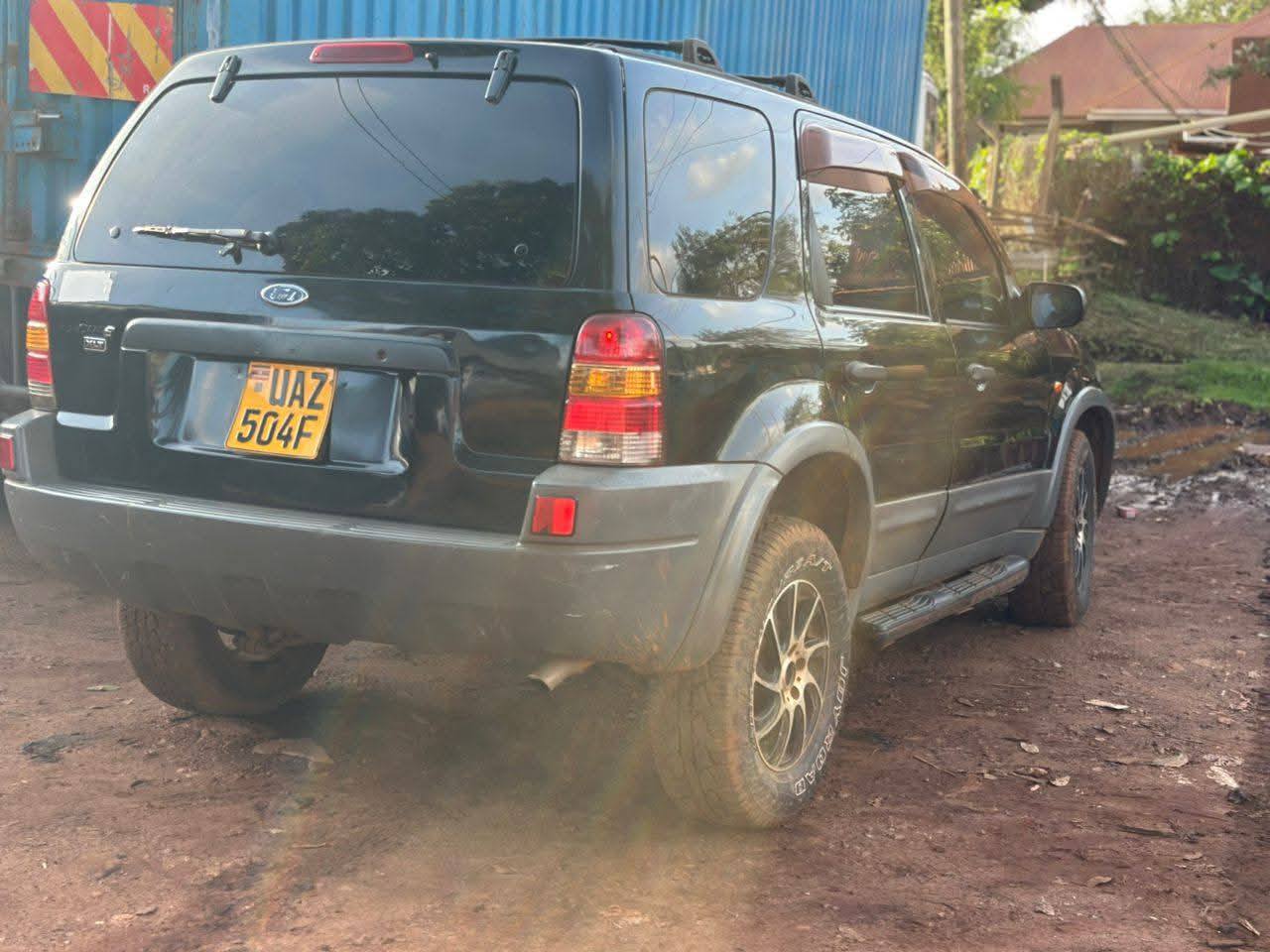 A picture of FORD EXPLORER