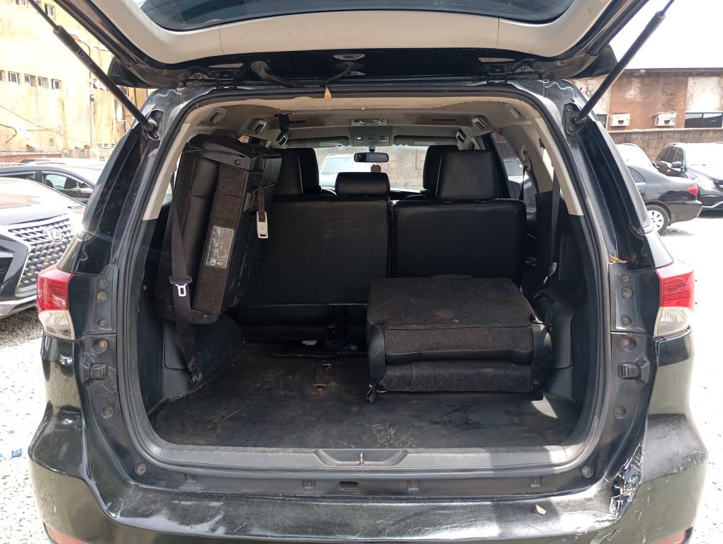 A picture of Toyota fortuner 2016 08106552225