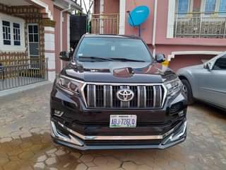 A picture of Lexus LX570 2010
