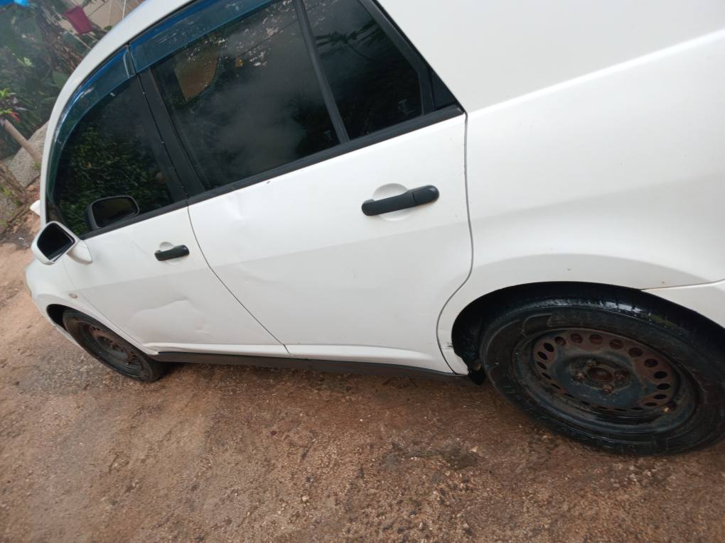 used nissan tiida
