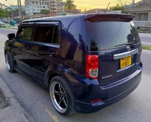 A picture of TOYOTA RUMION INAUZWA BEI 14MILION KARIBU SANA