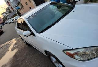 A picture of 2004 Toyota Camry