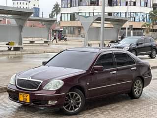 A picture of Brevis maini Engine ndogo Mwaka. 2003 Cc 2490 Gari imefugwa