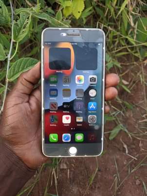 A picture of iPhone 7 plus gb256 inakrek finger saaf 0686820249