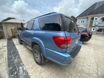 A picture of Toyota Sequoia 08064016002