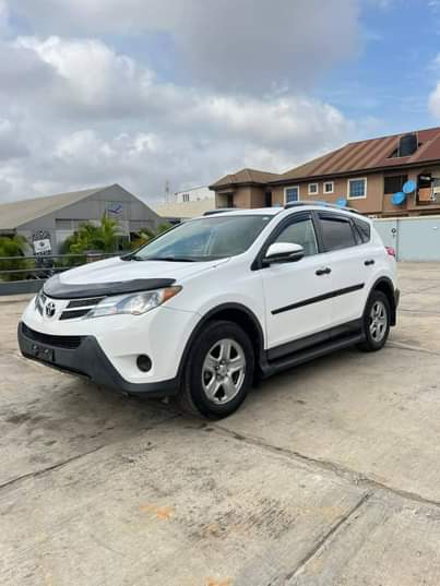 A picture of Registered RAV4 2014 Model First Body Pangolo Registered but not