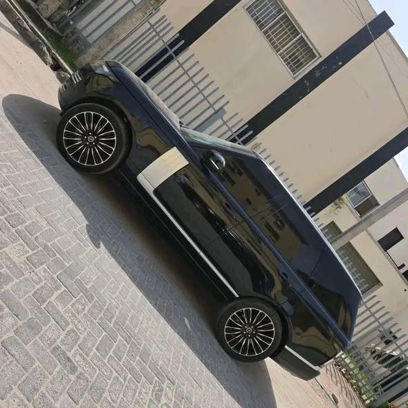 A picture of Range Rover vogue supercharged 2017 reg
