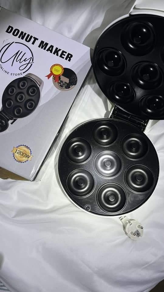 A picture of Donut maker