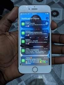 A picture of iphone 7 plai gb 128